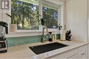 9890 Chase Road - Photo 11