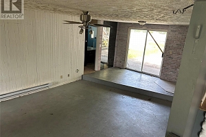 2571 Lakeshore Road - Photo 15