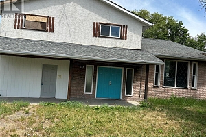 2571 Lakeshore Road - Photo 2