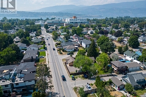 2293 Woodlawn Street - Photo 25