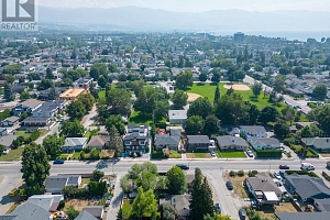 2293 Woodlawn Street - Photo 27