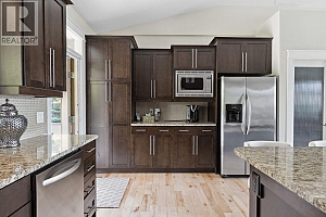 839 Clarance Avenue - Photo 20