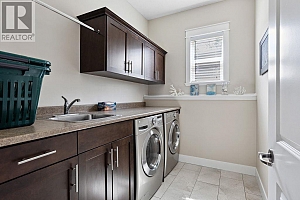 839 Clarance Avenue - Photo 42