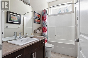 839 Clarance Avenue - Photo 43