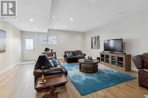 839 Clarance Avenue - Photo 46