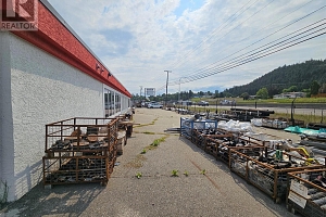 1305 Industrial Road - Photo 16