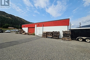 1305 Industrial Road - Photo 3
