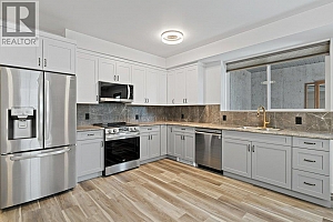 712 Lake Court - Photo 32