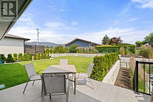 712 Lake Court - Photo 9