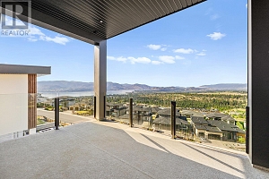 1018 Emslie Street - Photo 29