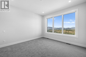 1018 Emslie Street - Photo 33