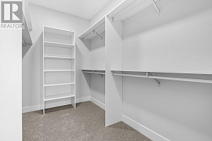 1018 Emslie Street - Photo 39