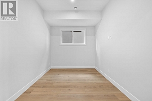 1018 Emslie Street - Photo 47