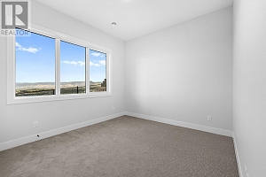 1018 Emslie Street - Photo 52