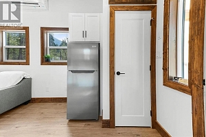 5533 33 Highway Unit# 1 - Photo 4