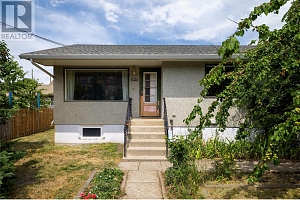 2805 39 Avenue - Photo 2