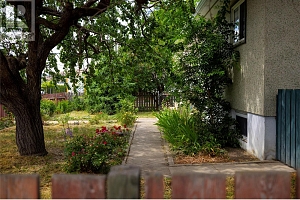 2805 39 Avenue - Photo 6