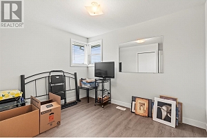 2260 Okanagan Street - Photo 33