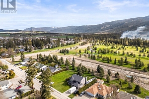 2260 Okanagan Street - Photo 53