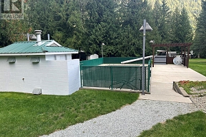 2202 Enderby Mabel Lake Road Unit# 127 - Photo 52