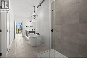 2835 Canyon Crest Drive Unit# 7 - Photo 17