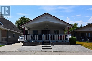 39 Lakeshore Drive - Photo 2