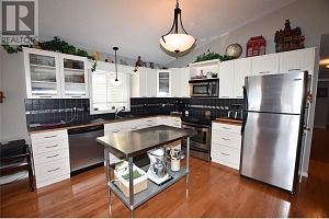 39 Lakeshore Drive - Photo 9