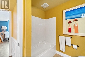 2087 Lillooet Court - Photo 44