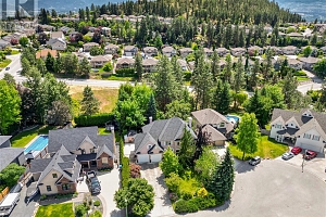2087 Lillooet Court - Photo 51