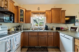 2605 Colony Street - Photo 4