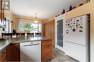 2605 Colony Street - Photo 6