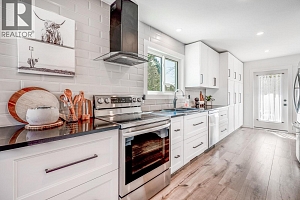 1141 Lynden Road - Photo 2