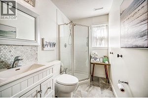 1141 Lynden Road - Photo 33