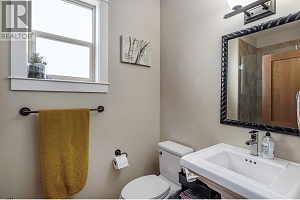 1570 Lake Breeze Road - Photo 14