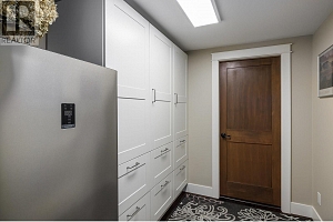 1570 Lake Breeze Road - Photo 22