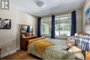 1570 Lake Breeze Road - Photo 29