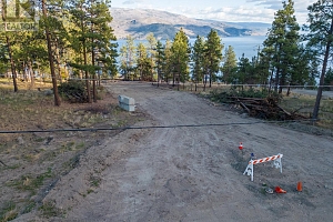 6785 Thorne Road - Photo 14