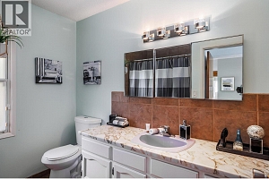 8291 Okanagan Landing Road - Photo 14