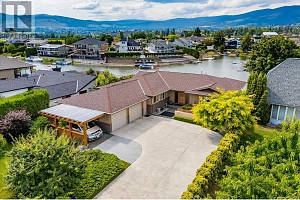 1670 Pritchard Drive - Photo 2