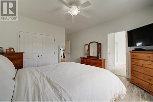 575 Galbraith Court - Photo 36