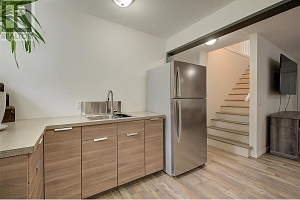575 Galbraith Court - Photo 54