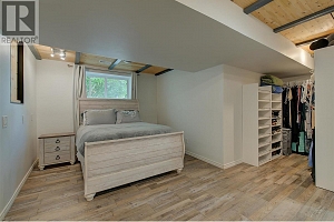 575 Galbraith Court - Photo 63