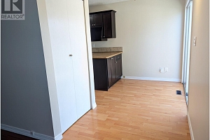 1087 Monterey Court - Photo 14