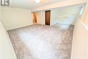 1087 Monterey Court - Photo 24