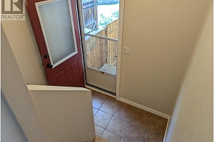 1087 Monterey Court - Photo 8