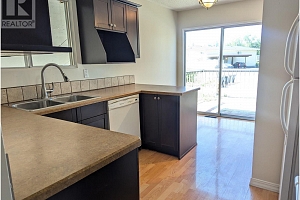 1087 Monterey Court - Photo 9