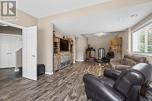 5827 VICTORIA Street - Photo 36