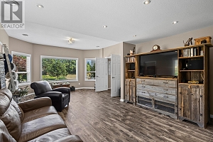 5827 VICTORIA Street - Photo 38