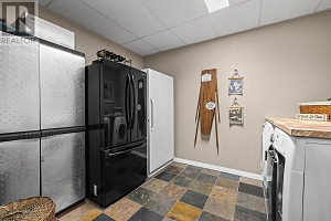 5827 VICTORIA Street - Photo 40