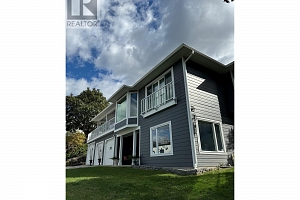 11935 Okanagan Centre Road W - Photo 10